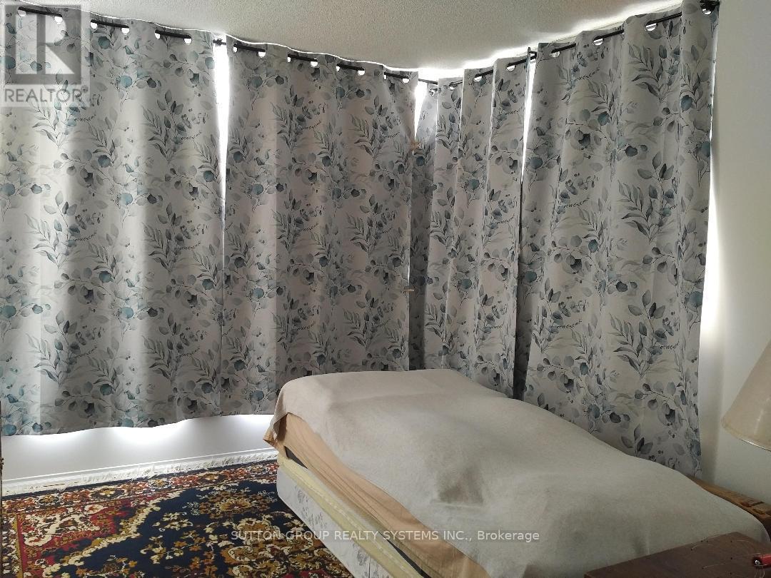 1610 - 3 Rowntree Road, Toronto, Ontario  M9V 5G8 - Photo 19 - W13680126