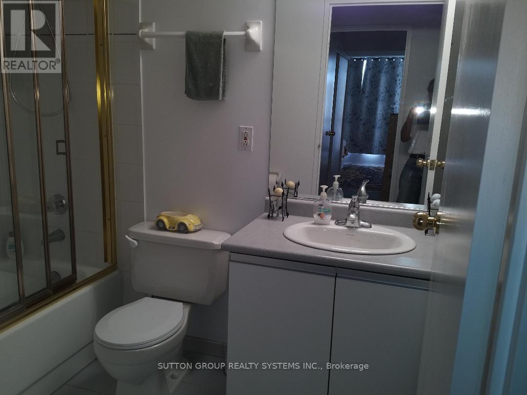 1610 - 3 Rowntree Road, Toronto, Ontario  M9V 5G8 - Photo 33 - W13680126
