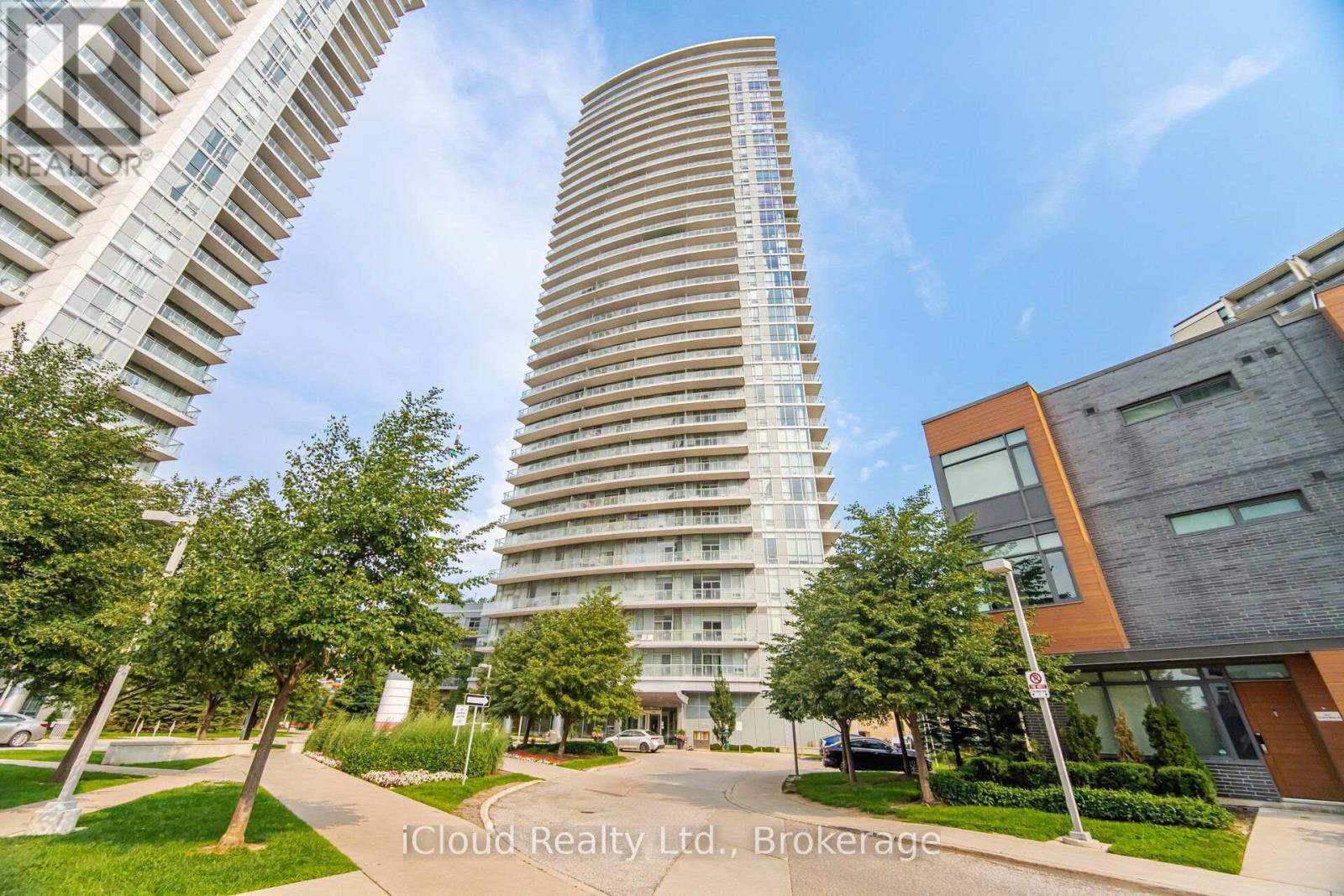311 - 70 FOREST MANOR ROAD, Toronto, Ontario