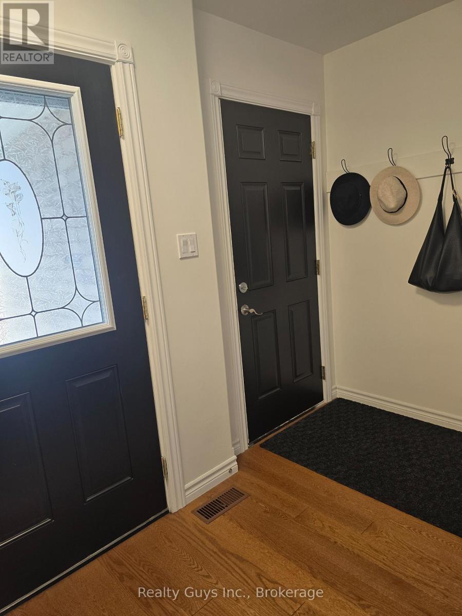 401 Bianco Crescent, Peterborough, Ontario  K9K 0A3 - Photo 6 - X13559832