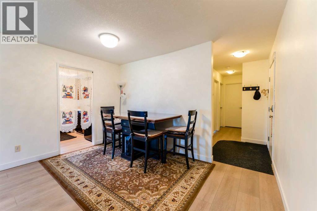 204, 3747 42 Street Nw, Calgary, Alberta T3A 2W4 - Photo 4 - A2326467