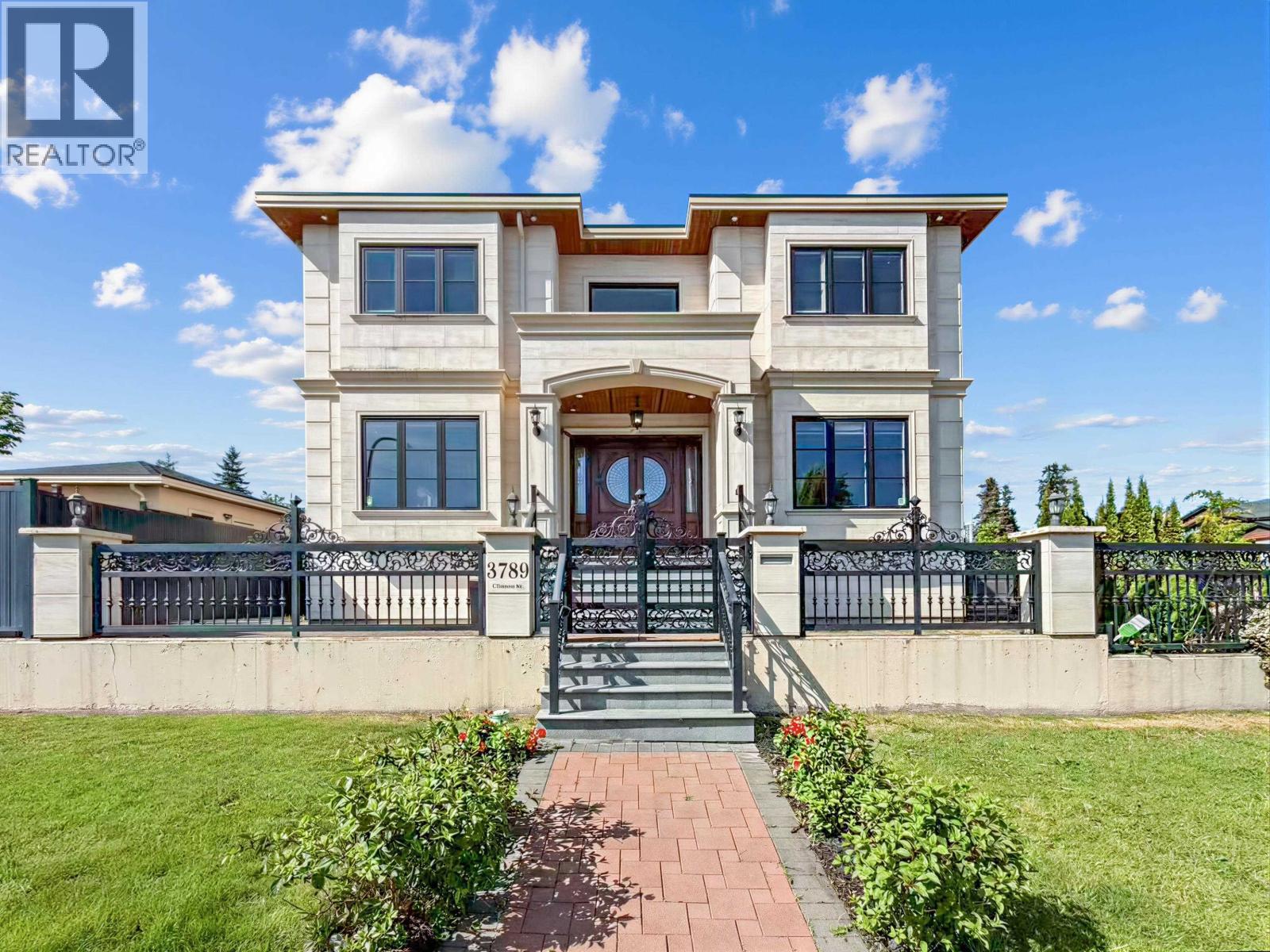 3789 CLINTON STREET, Burnaby, British Columbia