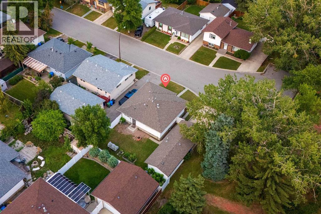 239 Lynnover Place SE, Calgary, Alberta  T2C 1L5 - Photo 2 - A2336066