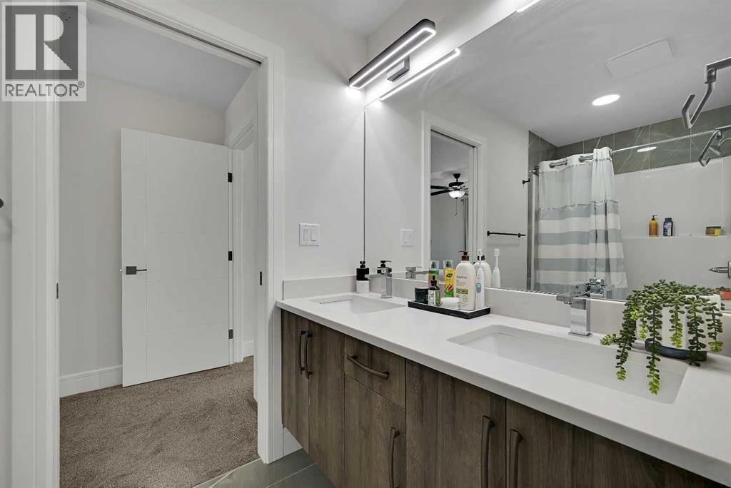 70 South Shore Bay, Chestermere, Alberta  T1X 2S1 - Photo 30 - A2336364