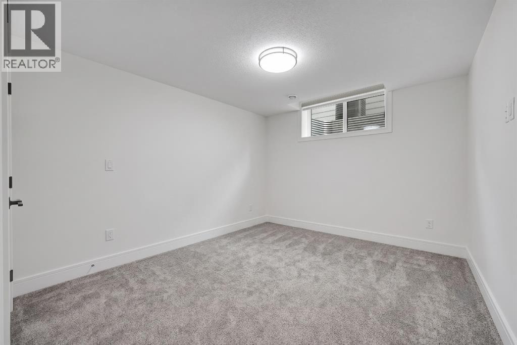 70 South Shore Bay, Chestermere, Alberta  T1X 2S1 - Photo 34 - A2336364