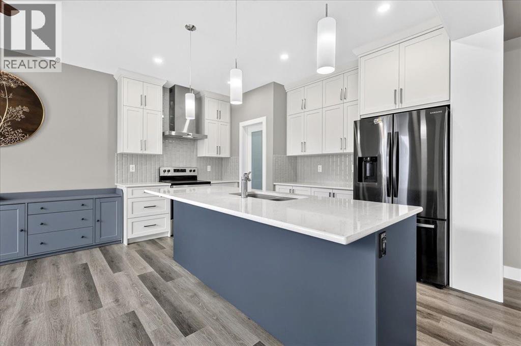 244 Carrington Crescent Nw, Calgary, Alberta  T3P 1R1 - Photo 7 - A2337368