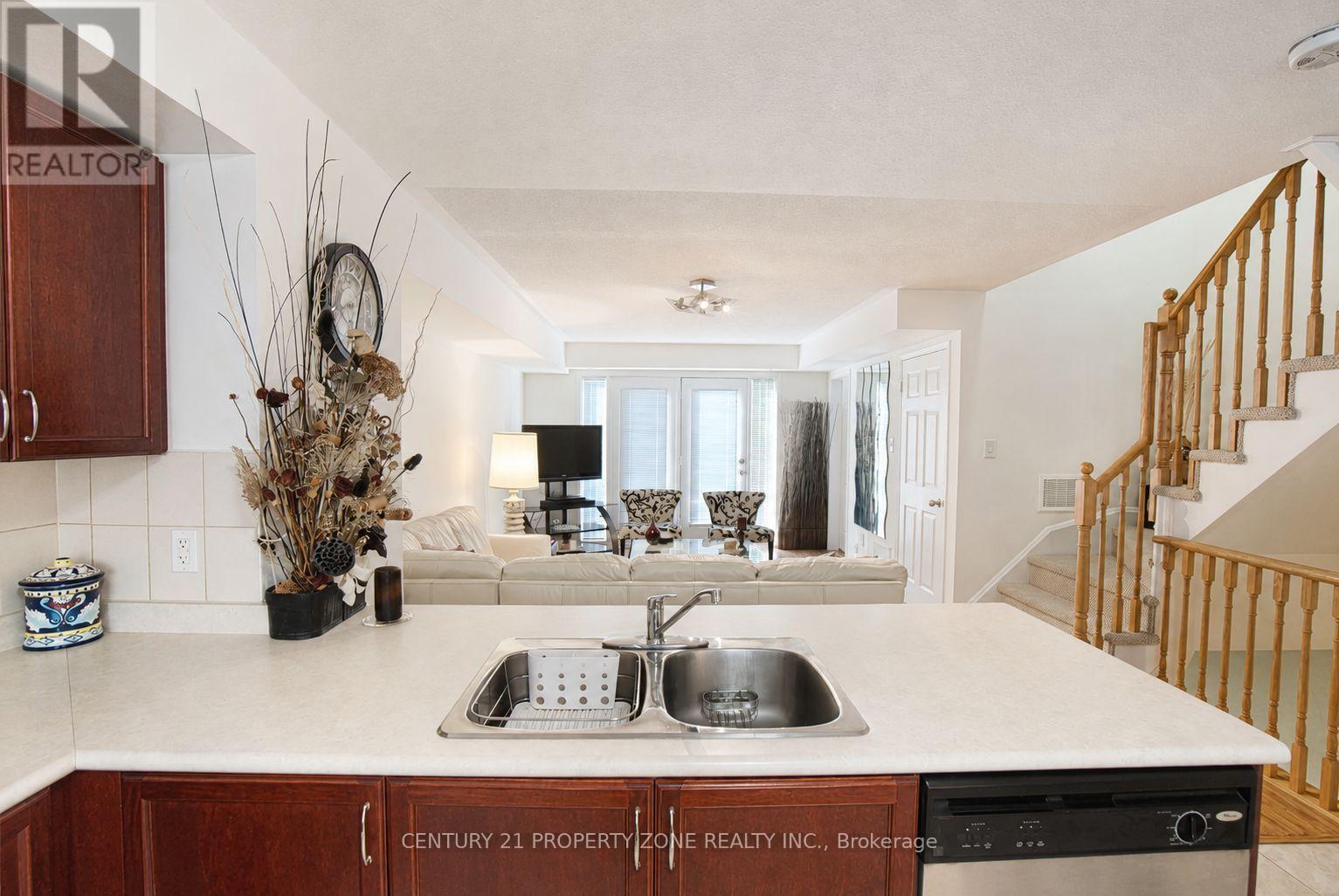 12 - 5035 Oscar Peterson Boulevard, Mississauga, Ontario  L5M 0P4 - Photo 5 - W13680038