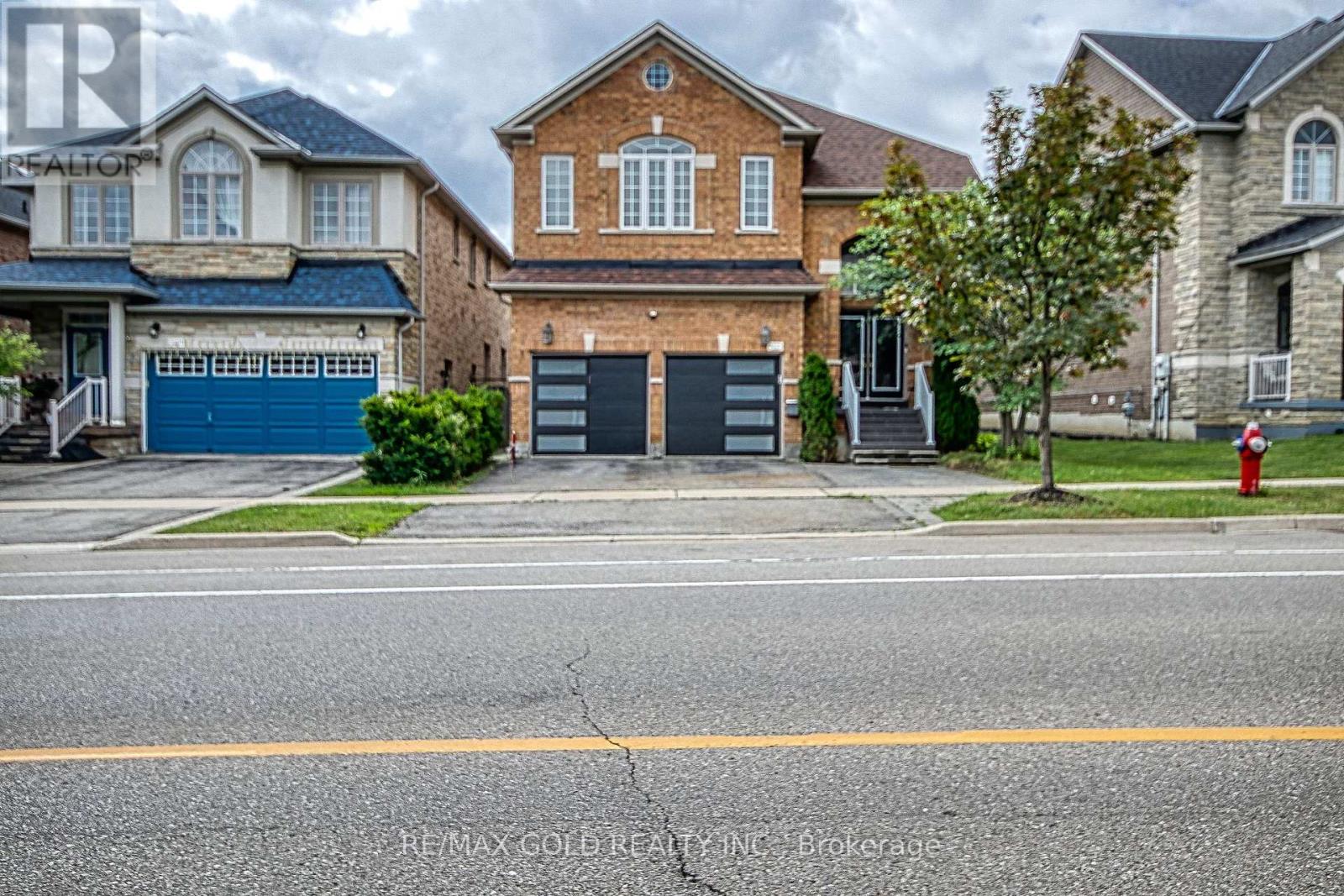 3428 Erin Centre Boulevard, Mississauga, Ontario  L5M 8C2 - Photo 2 - W13557924