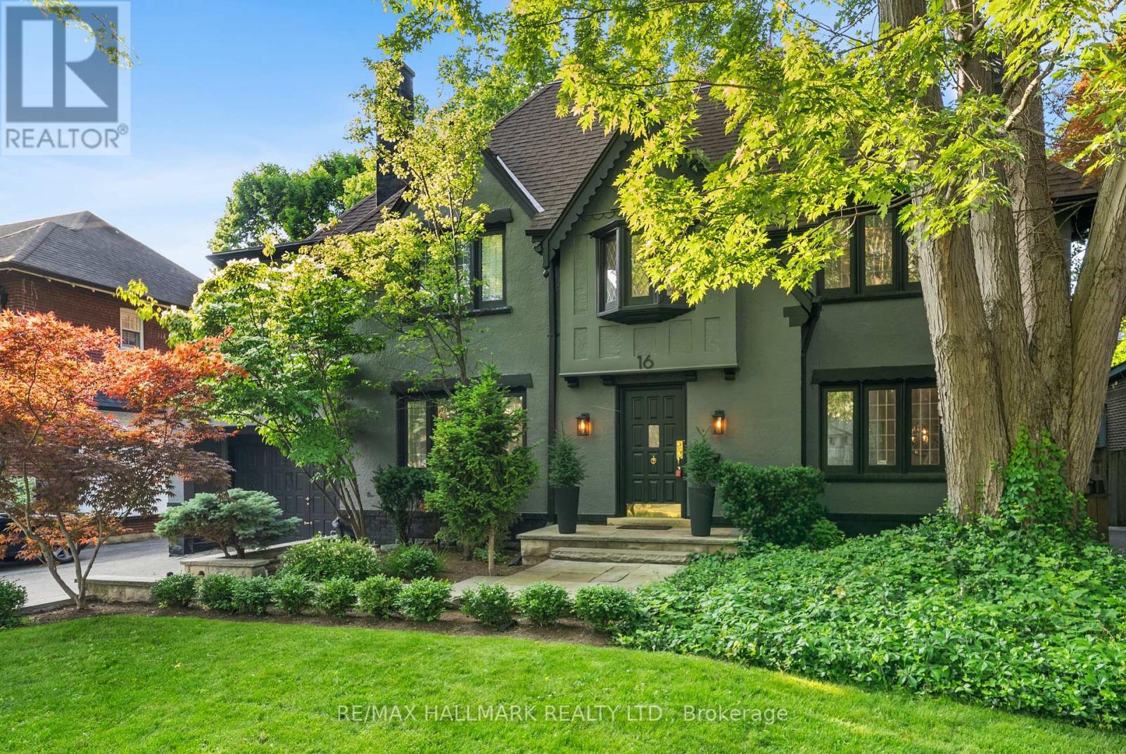 16 ELDERWOOD DRIVE, Toronto, Ontario