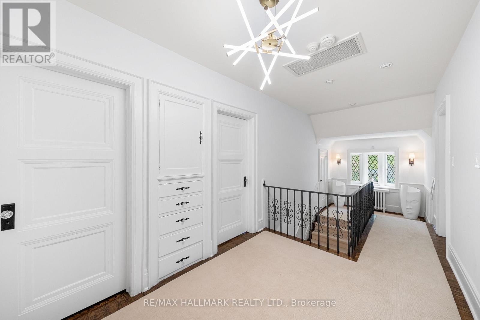 16 Elderwood Drive, Toronto, Ontario  M5P 1W5 - Photo 29 - C13680142