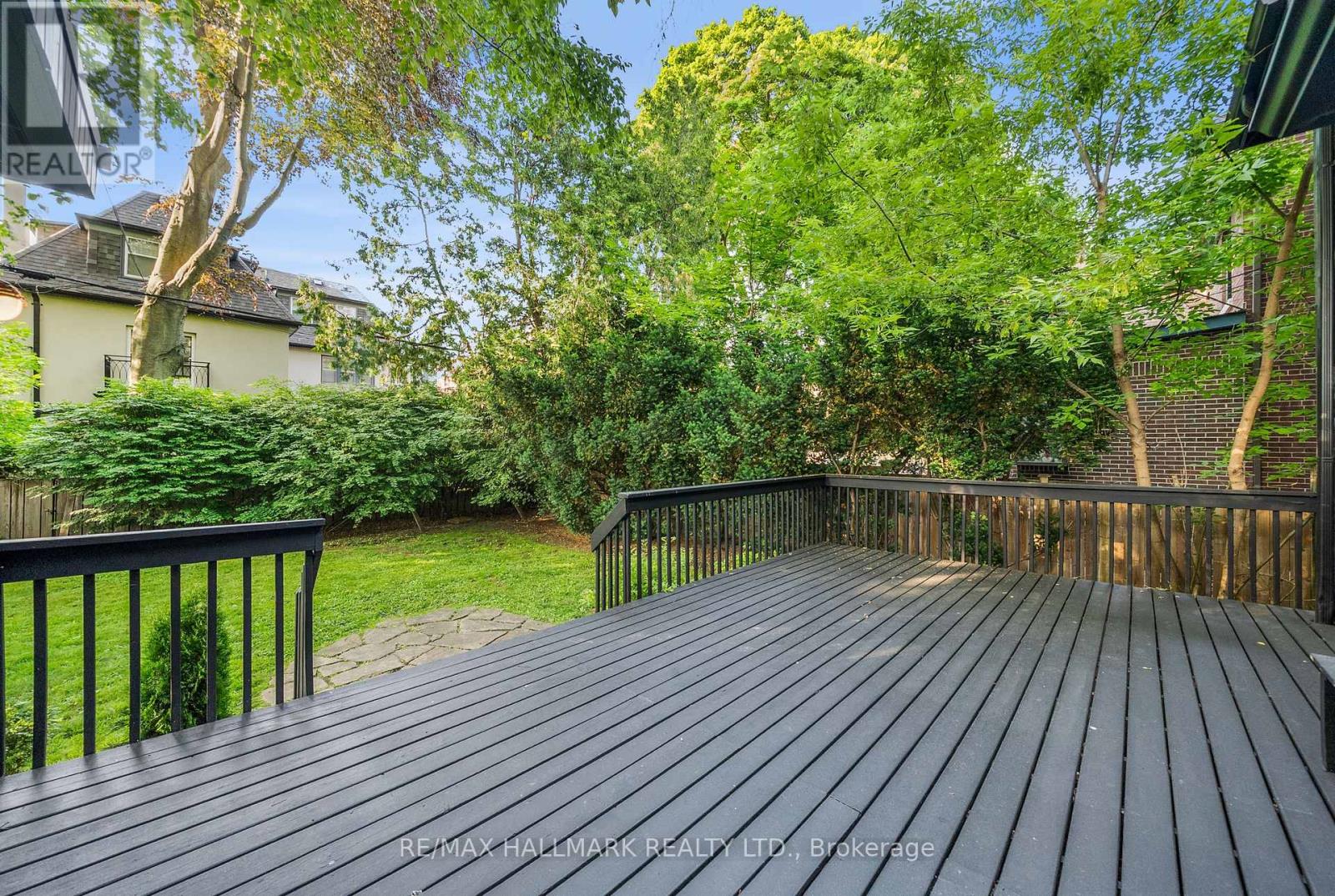 16 Elderwood Drive, Toronto, Ontario  M5P 1W5 - Photo 38 - C13680142