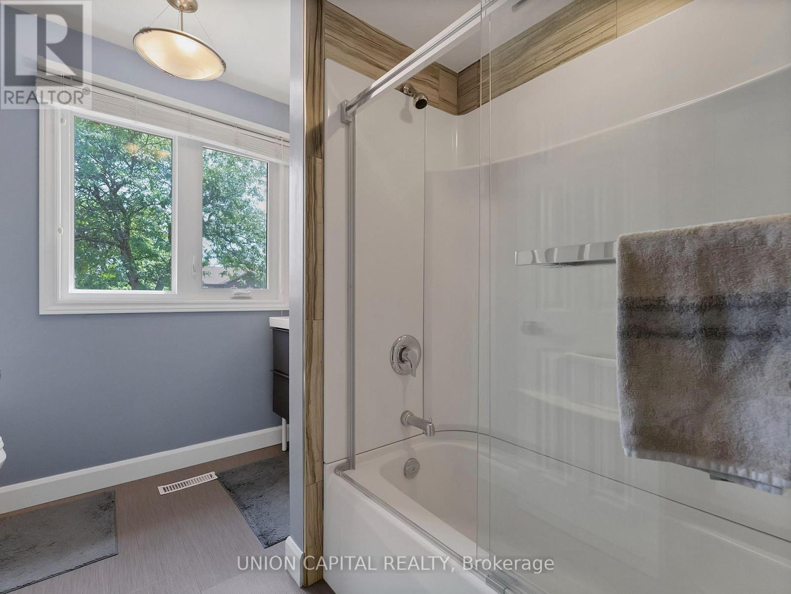 772 Pebble Court, Pickering, Ontario  L1V 3P3 - Photo 29 - E13680148