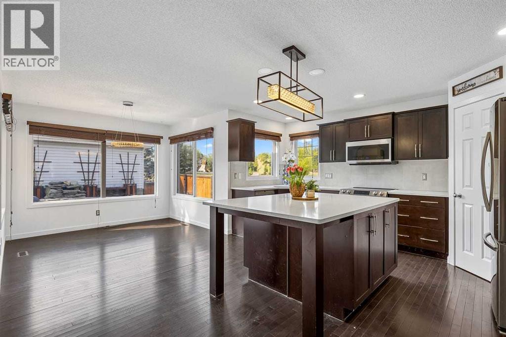 813 Prestwick Circle Se, Calgary, Alberta T2Z 4Y8 - Photo 6 - A2333186