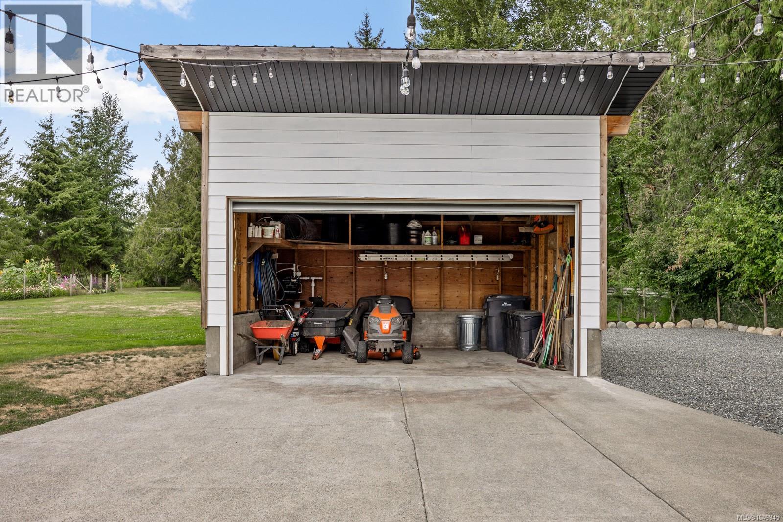 2925 Baird Rd, Courtenay, British Columbia  V9N 9N6 - Photo 92 - 1046945