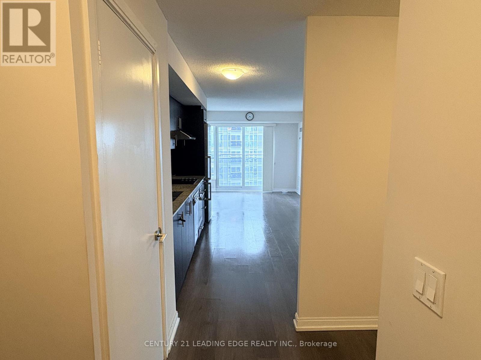 1401 - 255 Village Green Square, Toronto, Ontario  M1S 0L7 - Photo 2 - E13651686