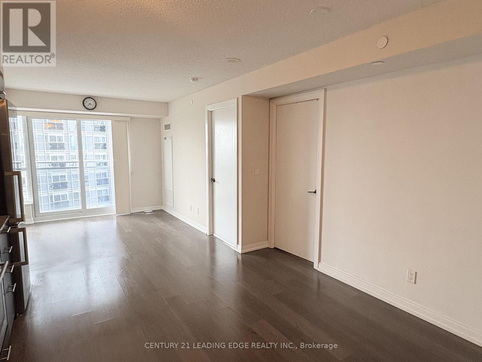 1401 - 255 Village Green Square, Toronto, Ontario  M1S 0L7 - Photo 4 - E13651686