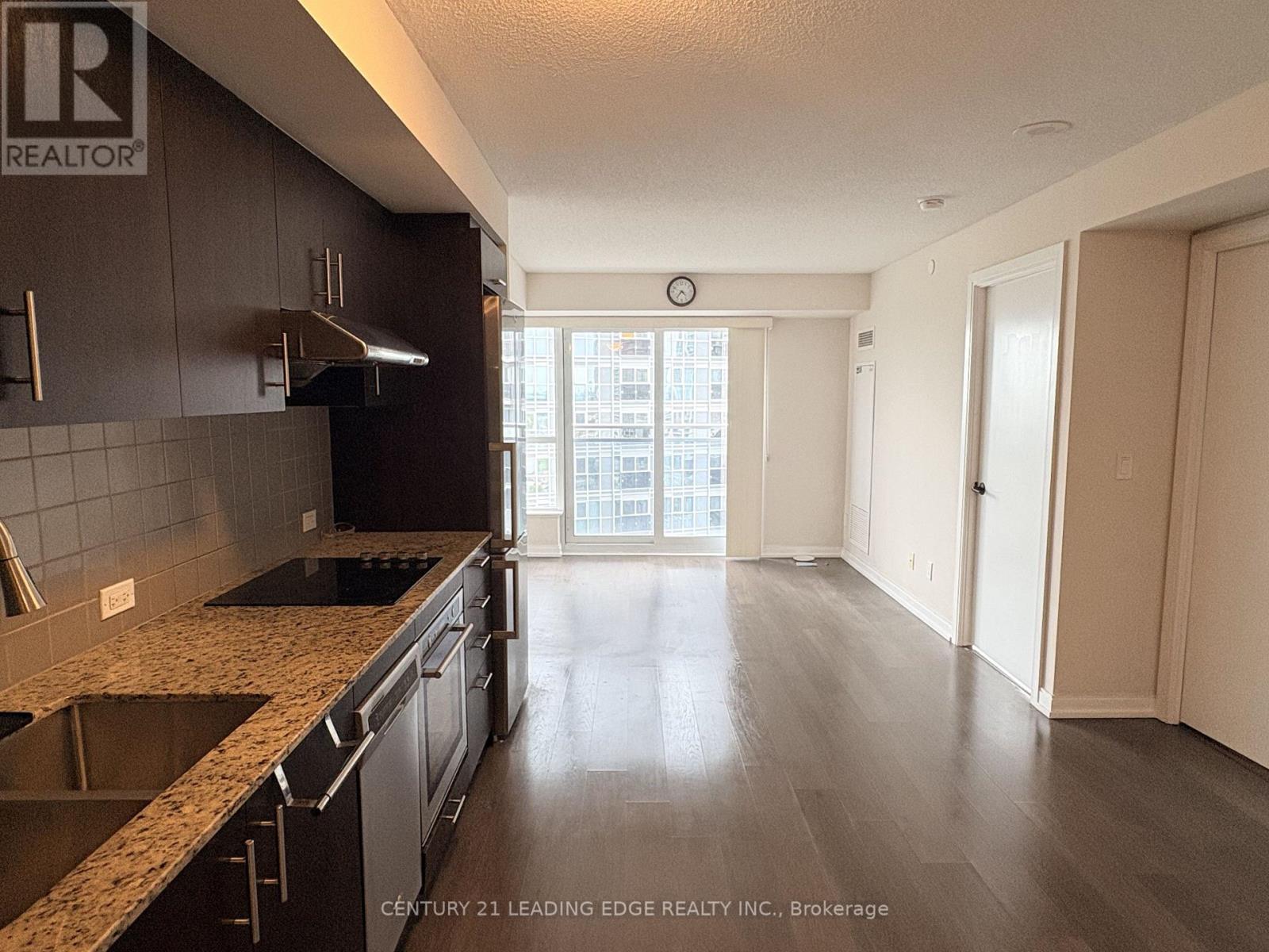 1401 - 255 Village Green Square, Toronto, Ontario  M1S 0L7 - Photo 5 - E13651686
