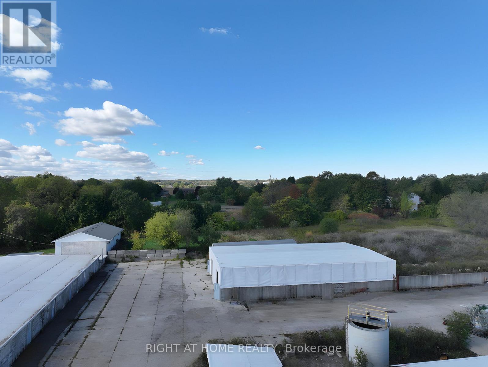 277 Rock Chapel Road, Hamilton, Ontario  L9H 5E2 - Photo 11 - X12079806