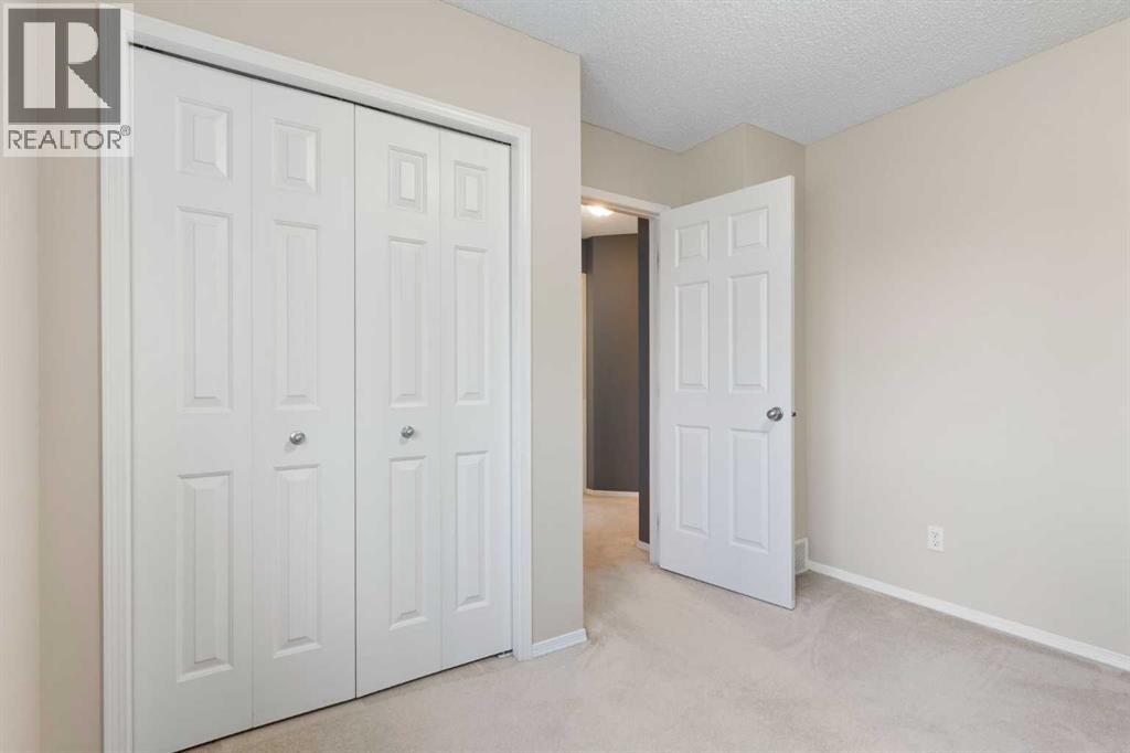 131 Valley Stream Close NW, Calgary, Alberta  T3B 5V7 - Photo 37 - A2337160