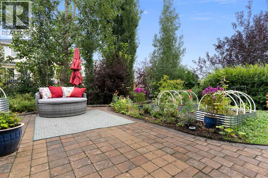 131 Valley Stream Close NW, Calgary, Alberta  T3B 5V7 - Photo 46 - A2337160