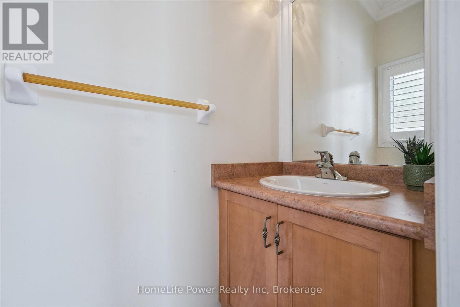 15 Lucky Lane, Brampton (Sandringham-Wellington), Ontario  L6R 3M3 - Photo 18 - W13680156