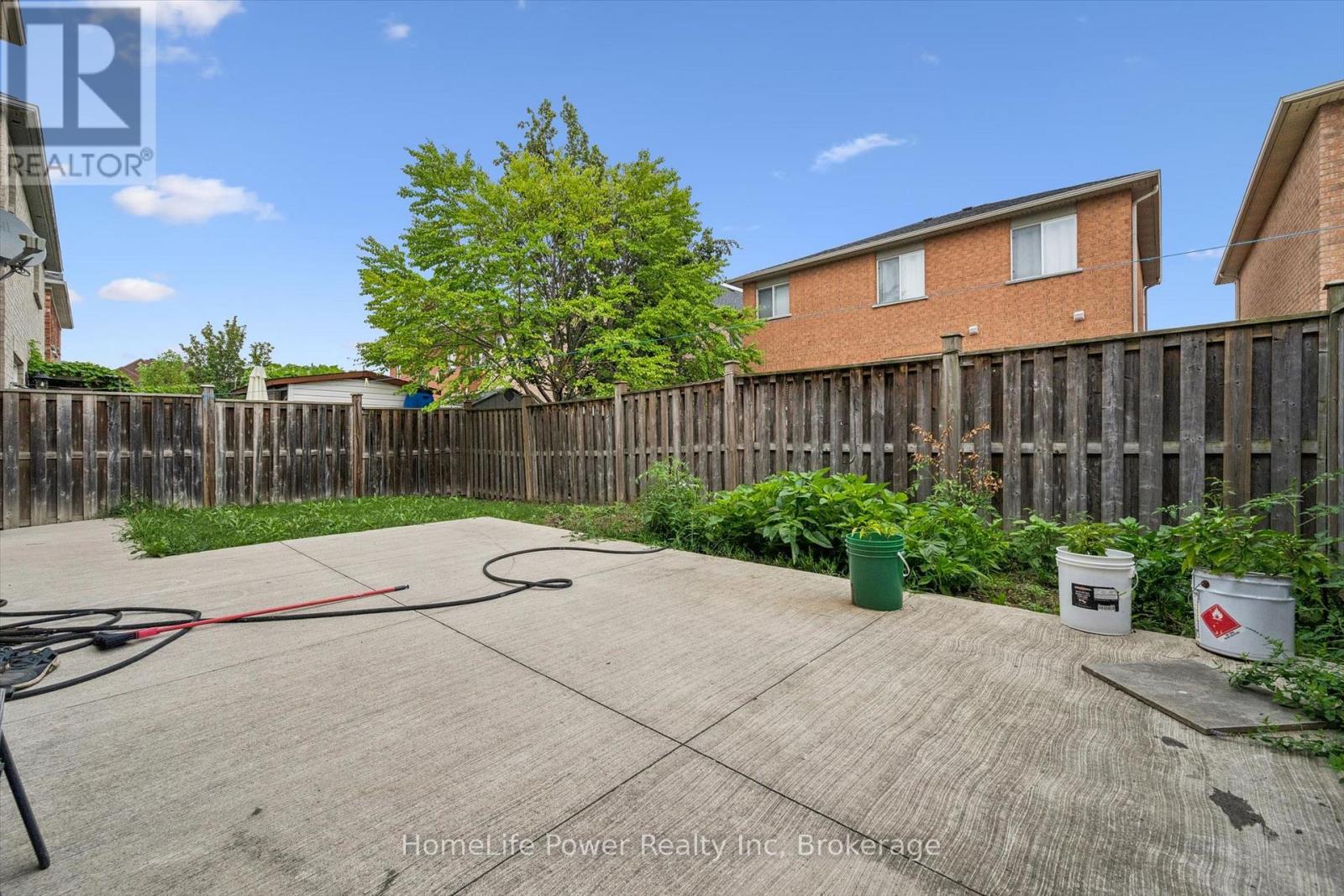 15 Lucky Lane, Brampton (Sandringham-Wellington), Ontario  L6R 3M3 - Photo 36 - W13680156