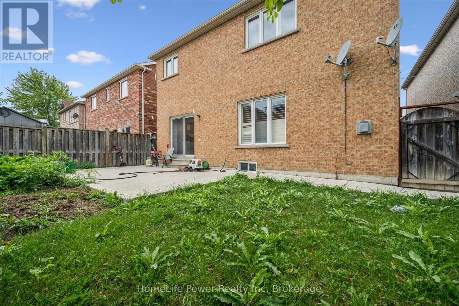 15 Lucky Lane, Brampton (Sandringham-Wellington), Ontario  L6R 3M3 - Photo 38 - W13680156