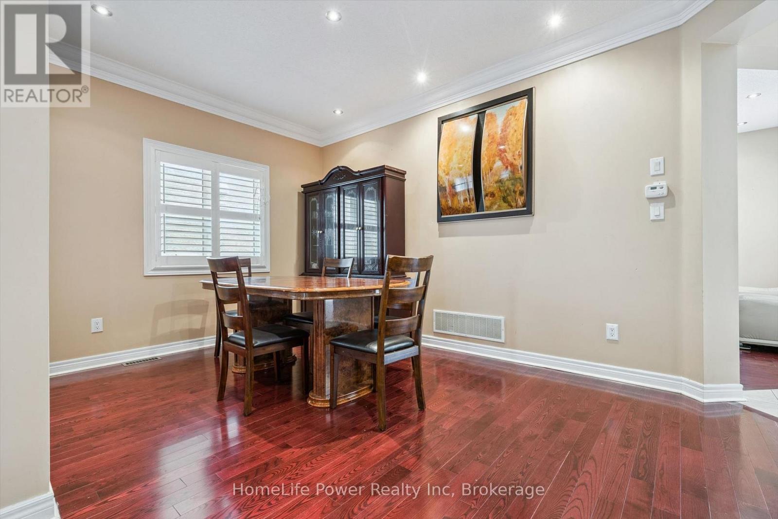 15 Lucky Lane, Brampton (Sandringham-Wellington), Ontario  L6R 3M3 - Photo 7 - W13680156