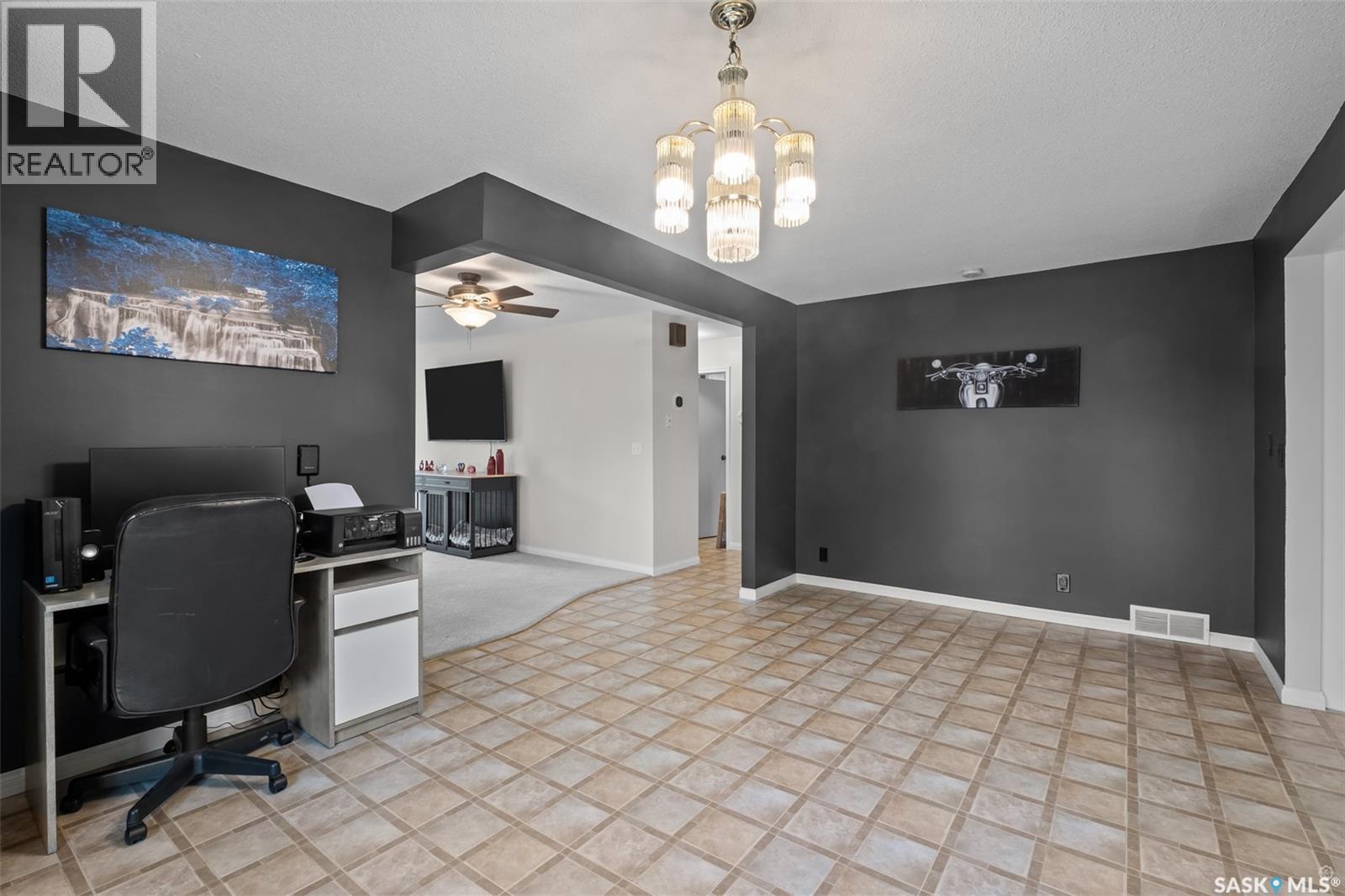 225 1st Street, Beatty, Saskatchewan  S0J 0C0 - Photo 12 - SK044794
