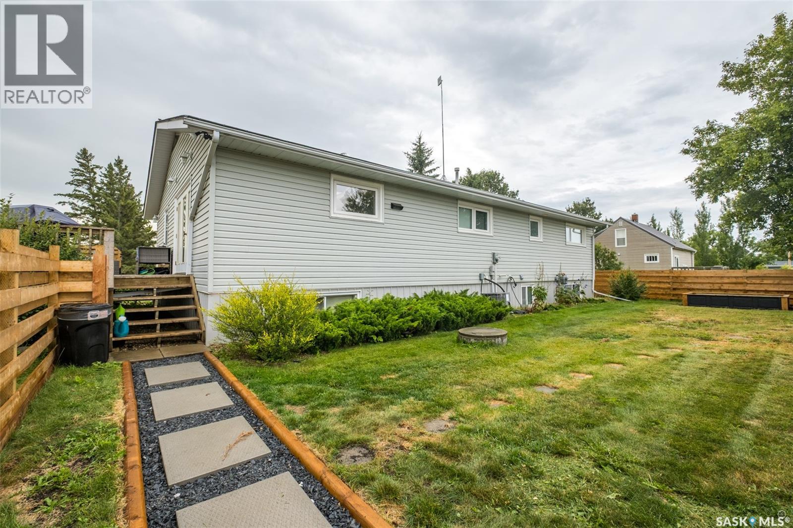 225 1st Street, Beatty, Saskatchewan  S0J 0C0 - Photo 34 - SK044794
