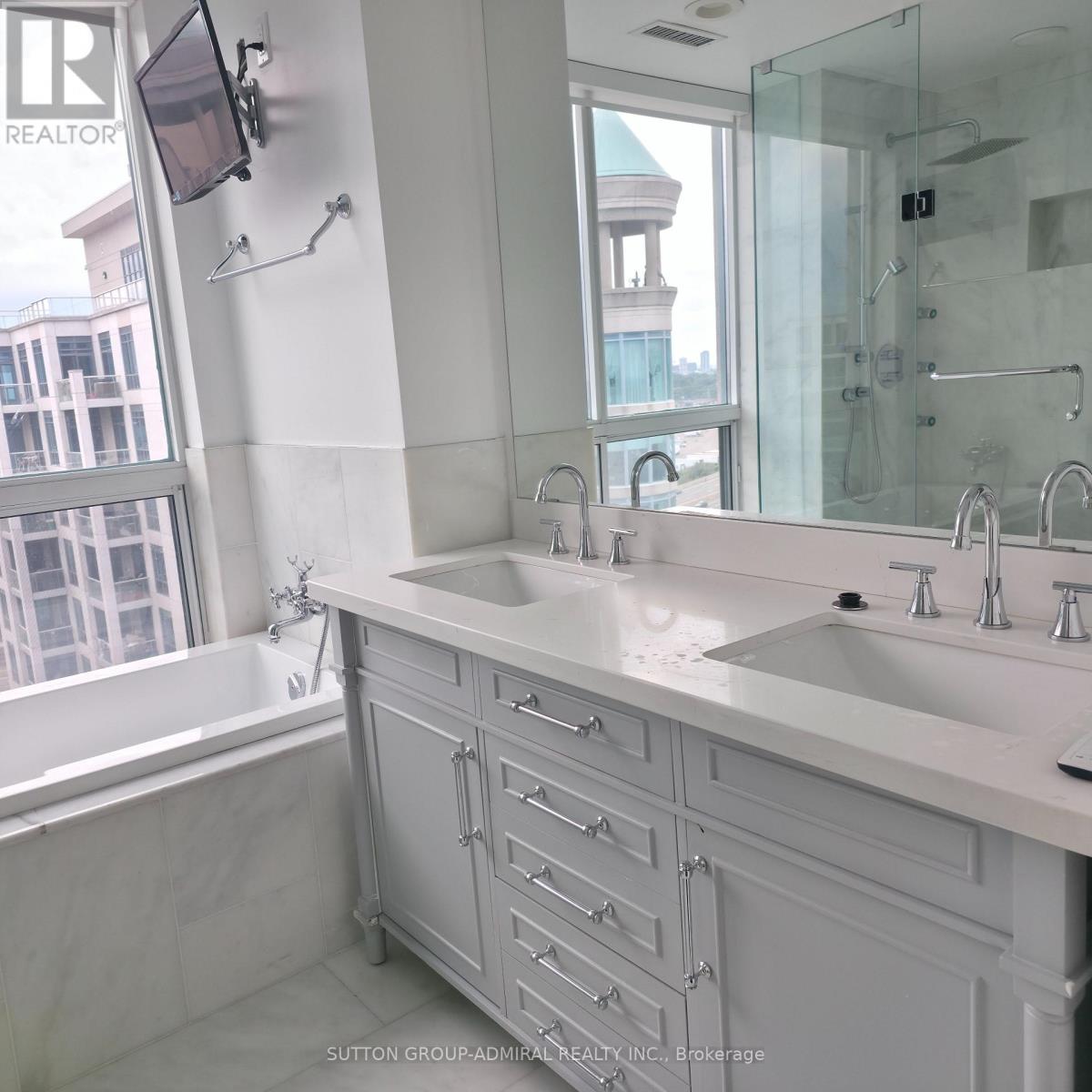Ph18 - 2111 Lake Shore Boulevard W, Toronto, Ontario  M8V 4B2 - Photo 35 - W13680160