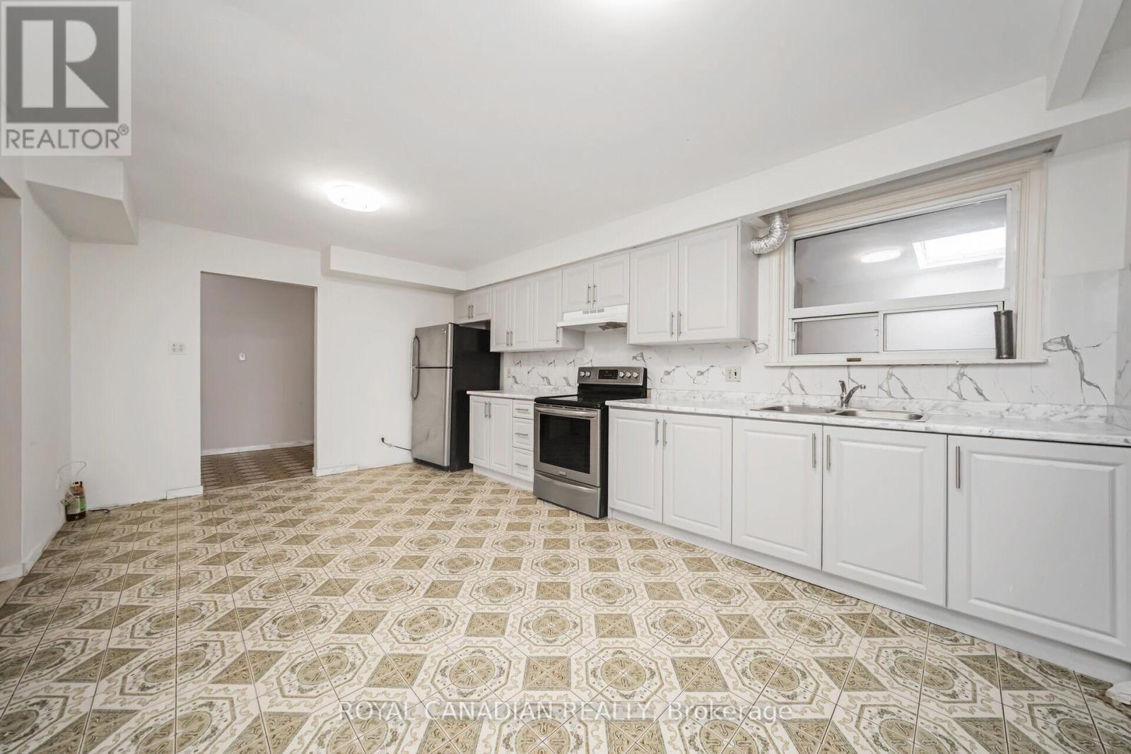 13669 Humber Station Road, Caledon, Ontario  L7E 0Z8 - Photo 20 - W13680164