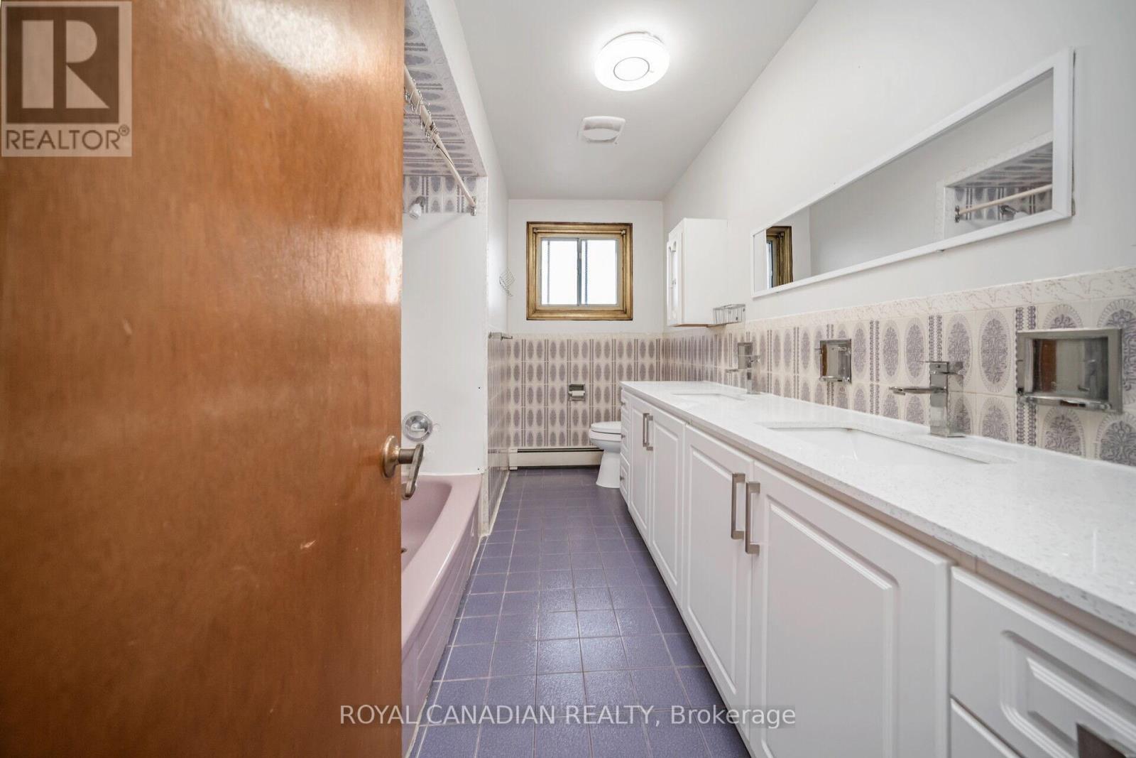 13669 Humber Station Road, Caledon, Ontario  L7E 0Z8 - Photo 33 - W13680164
