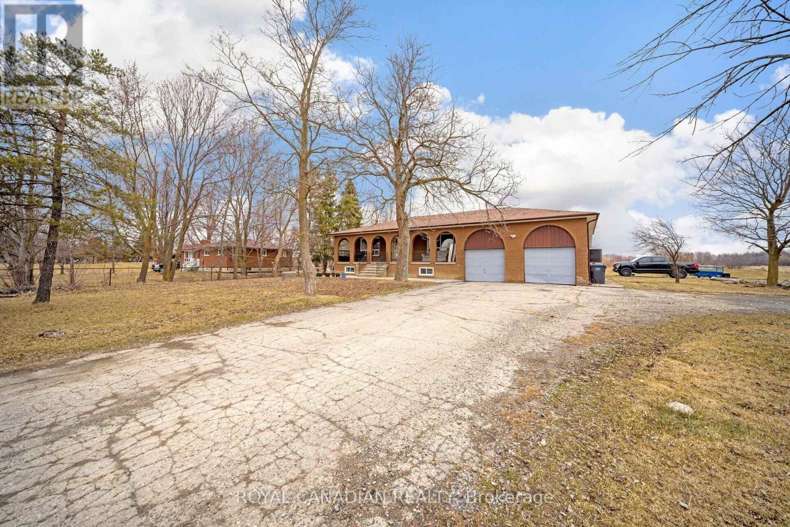 13669 Humber Station Road, Caledon, Ontario  L7E 0Z8 - Photo 4 - W13680164