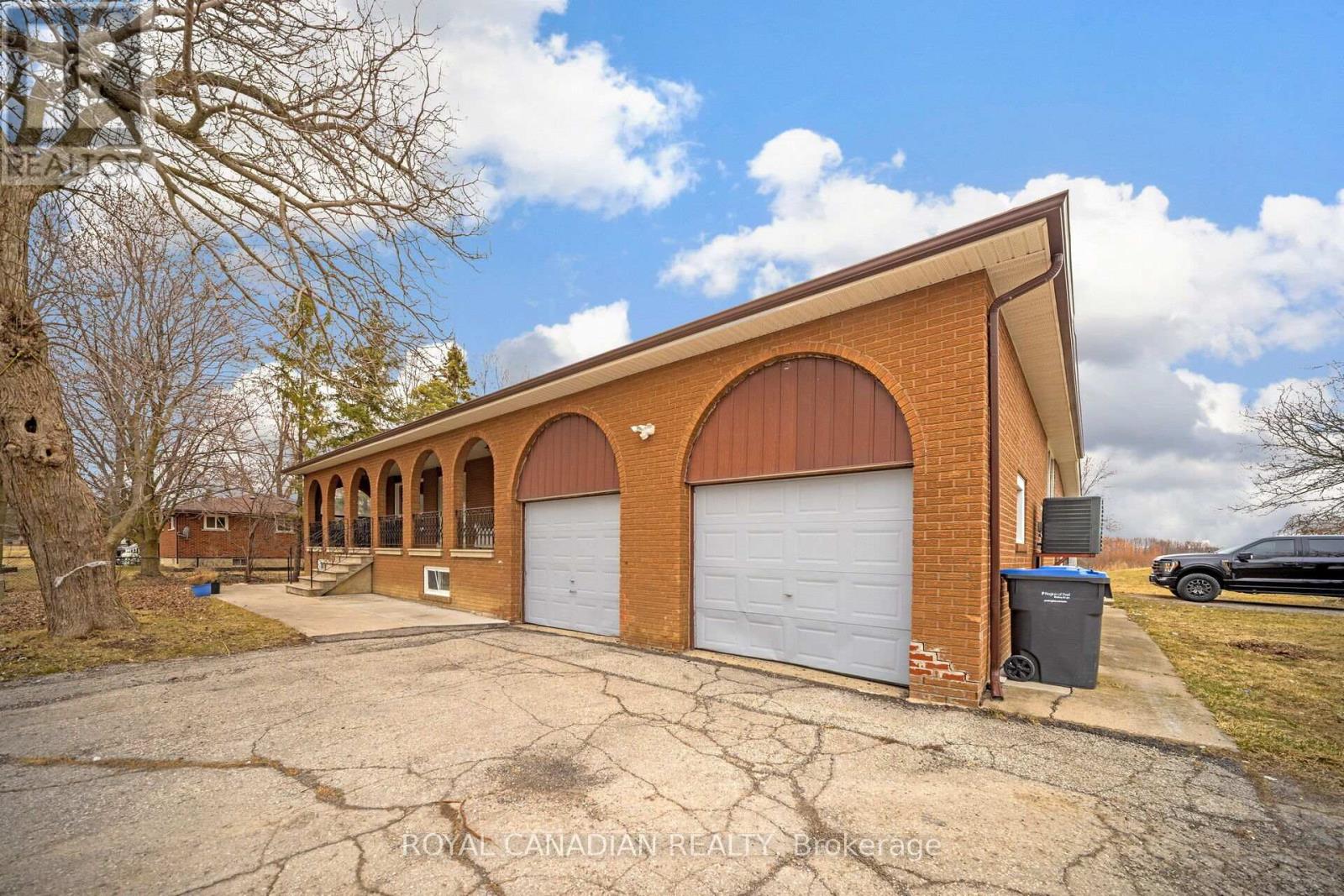 13669 Humber Station Road, Caledon, Ontario  L7E 0Z8 - Photo 6 - W13680164