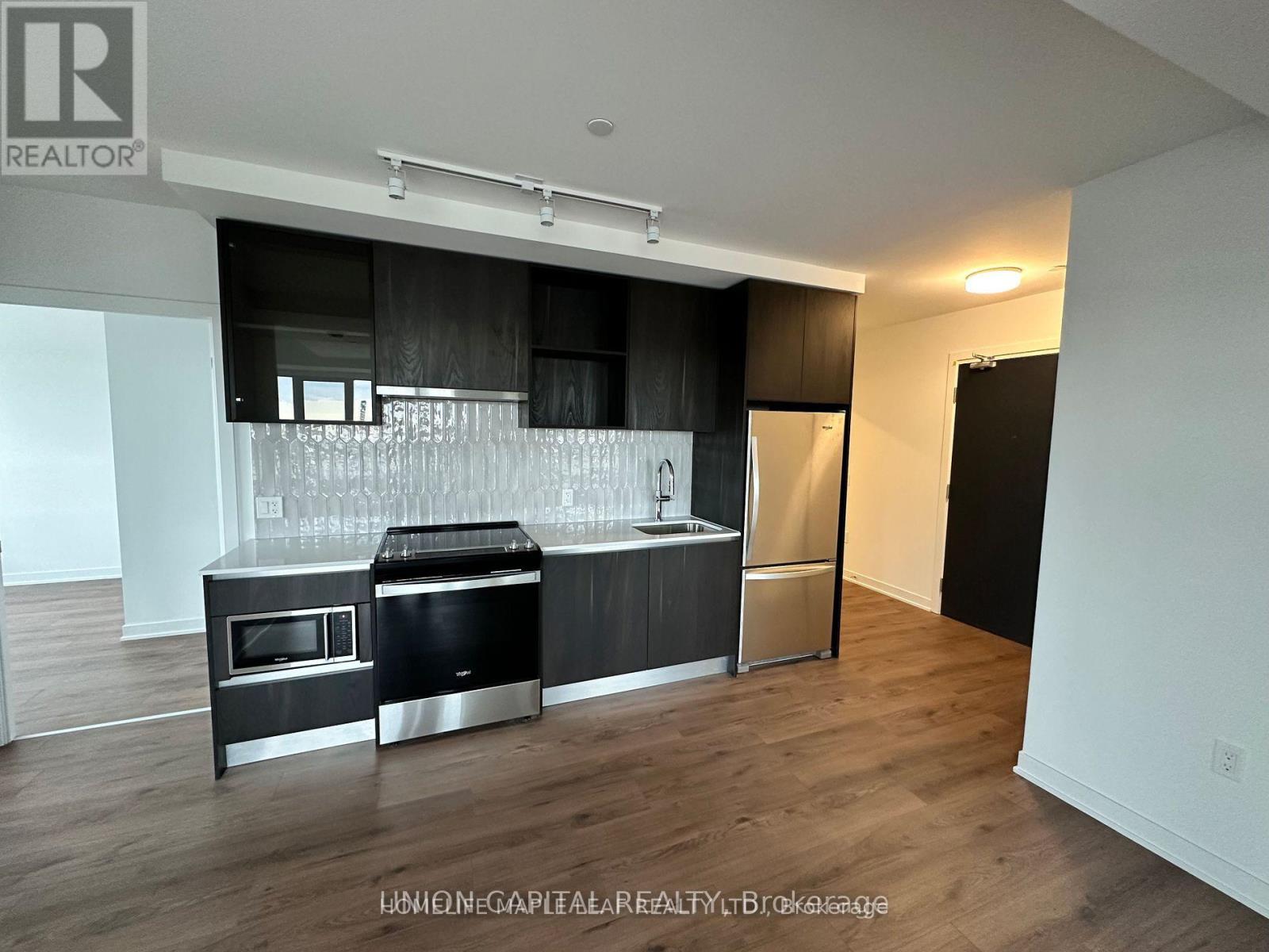 708 - 395 DUNDAS STREET W, Oakville, Ontario
