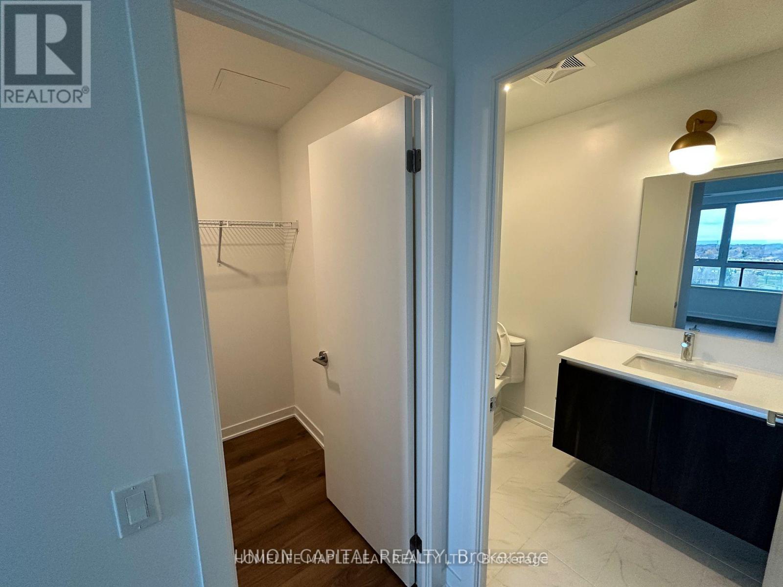 708 - 395 Dundas Street W, Oakville, Ontario  L6M 5R8 - Photo 10 - W13680190
