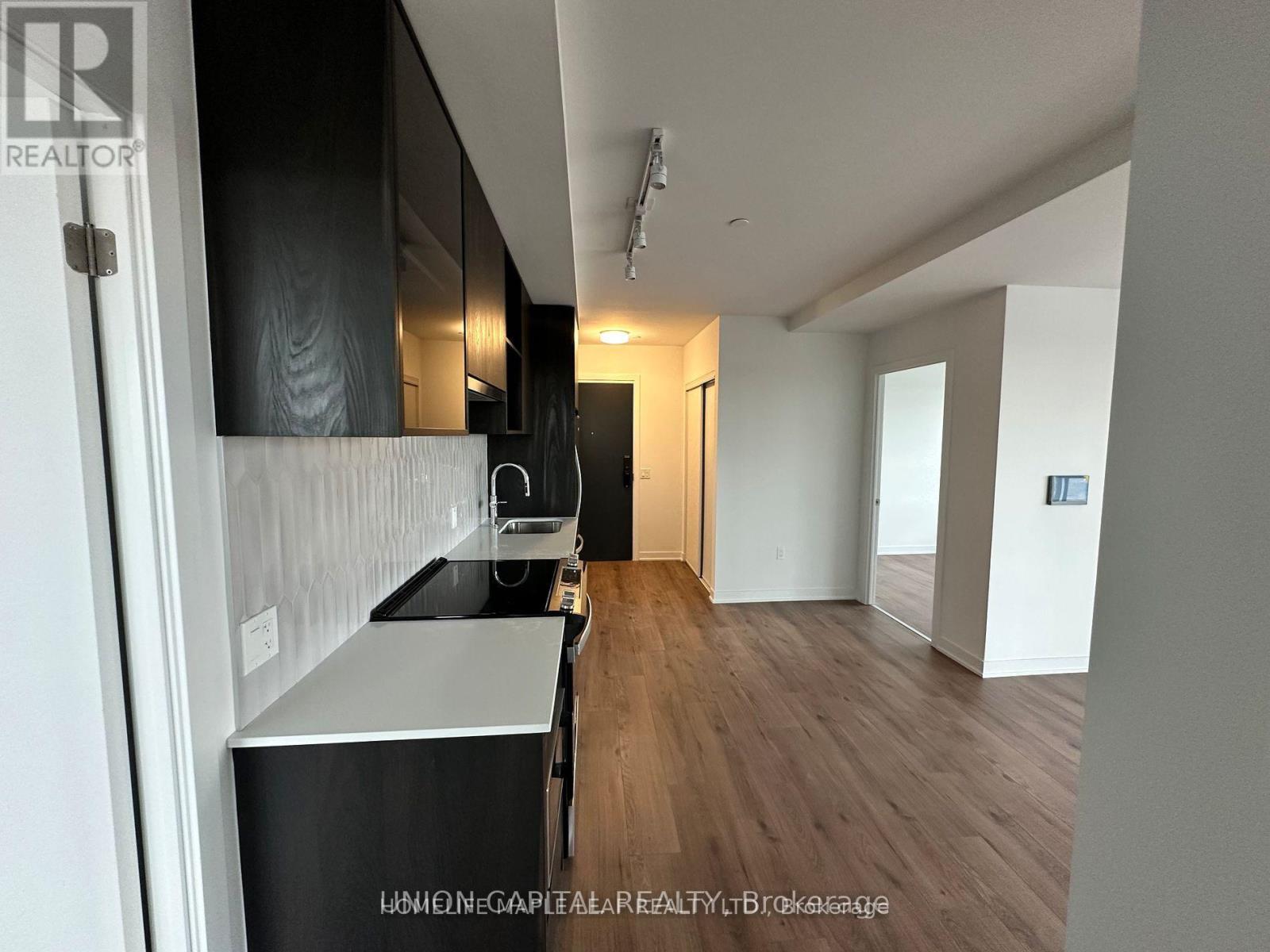 708 - 395 Dundas Street W, Oakville, Ontario  L6M 5R8 - Photo 13 - W13680190