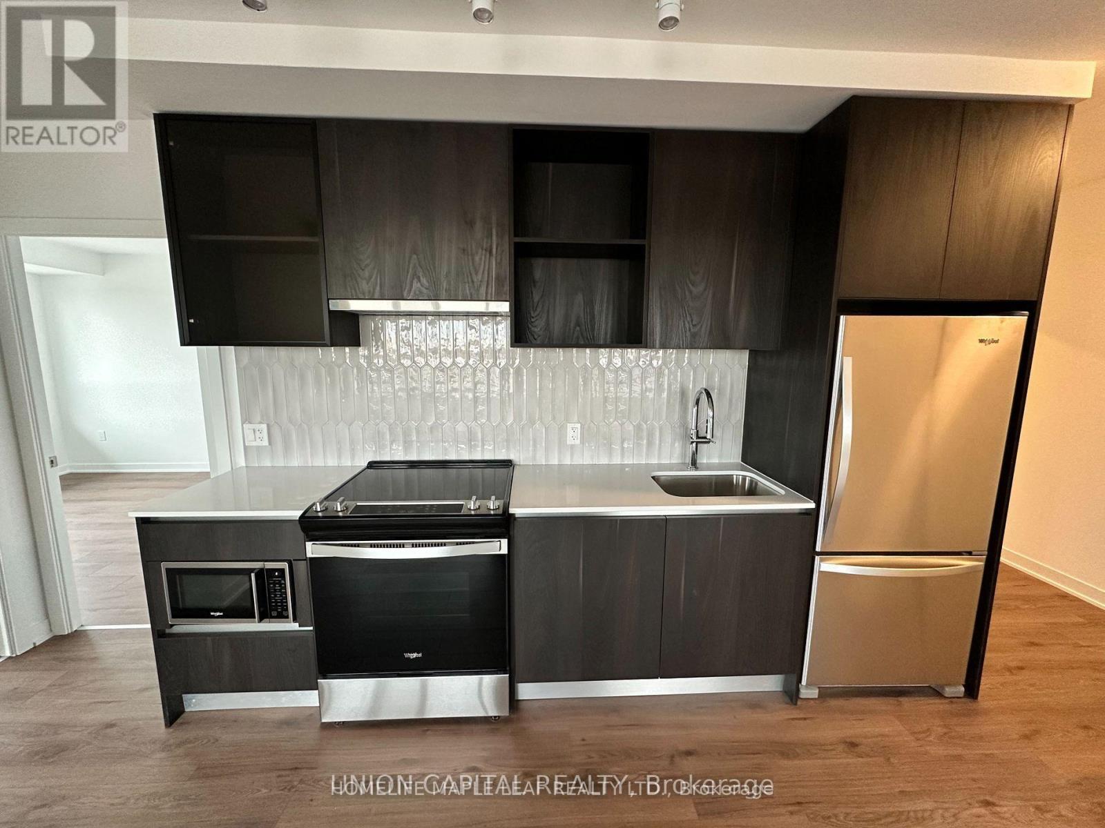 708 - 395 Dundas Street W, Oakville, Ontario  L6M 5R8 - Photo 14 - W13680190