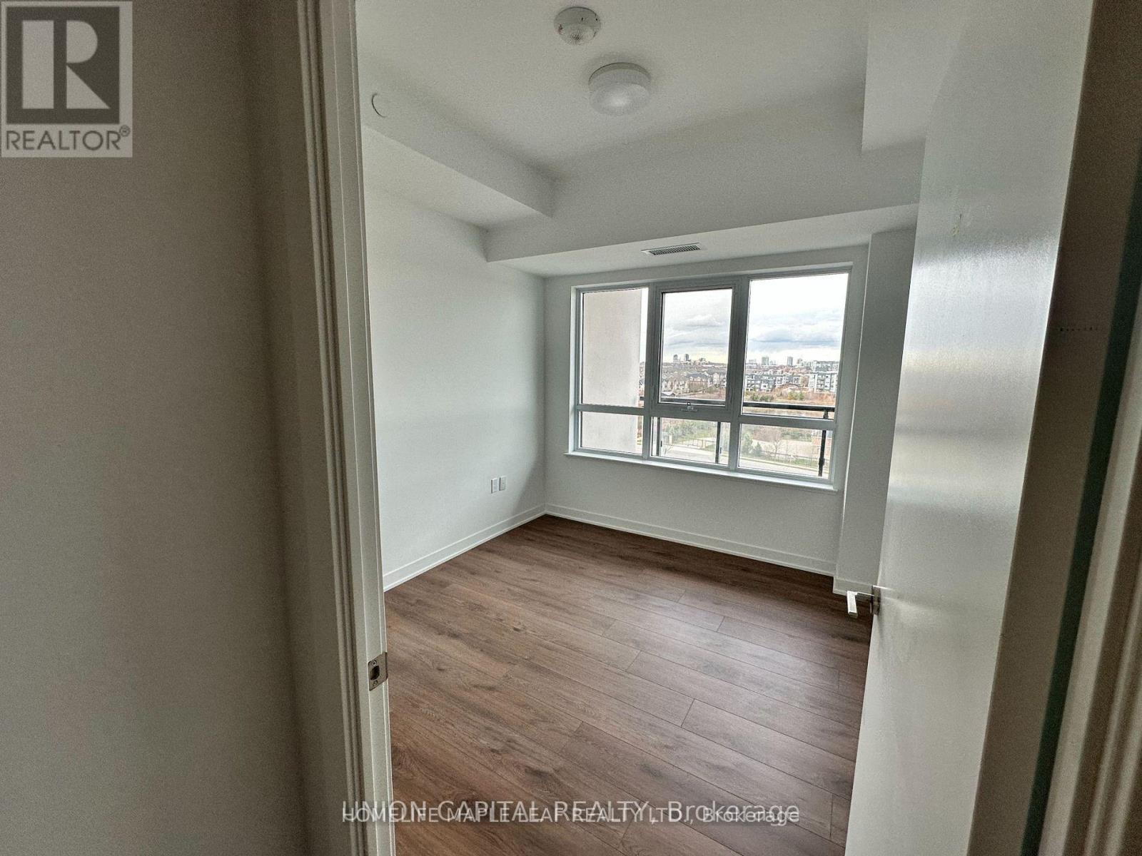 708 - 395 Dundas Street W, Oakville, Ontario  L6M 5R8 - Photo 7 - W13680190