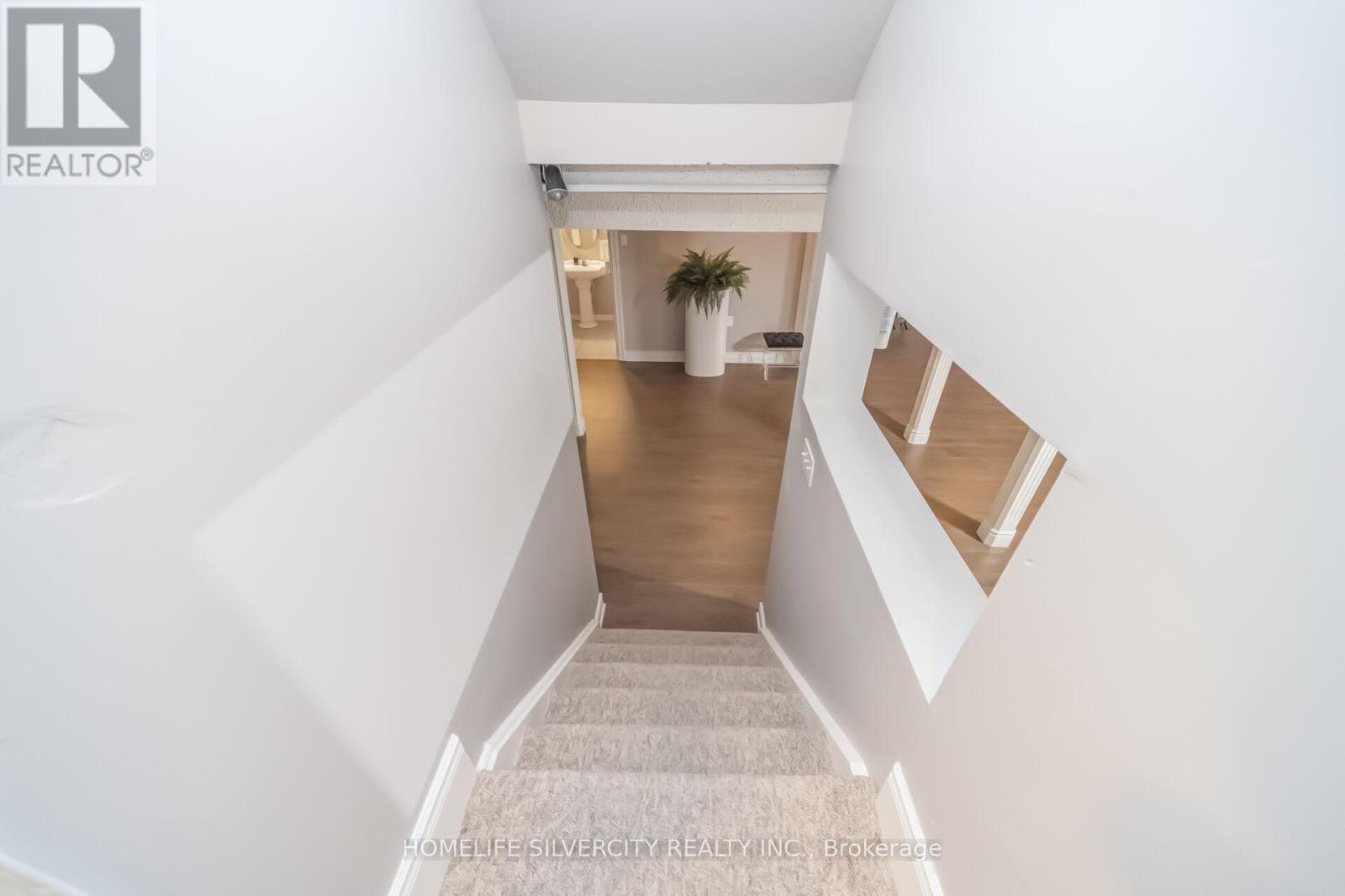 15 Newark Way, Brampton, Ontario  L7A 2V1 - Photo 38 - W13680196
