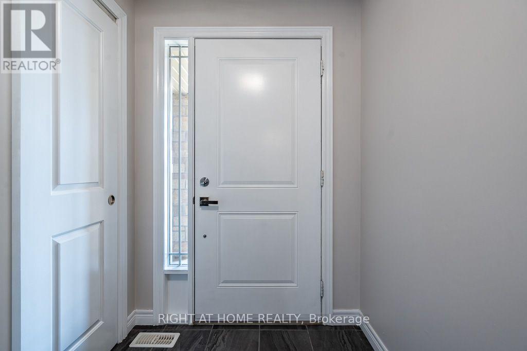 10 Cittadella Boulevard, Hamilton, Ontario  L8J 3H5 - Photo 2 - X13634394