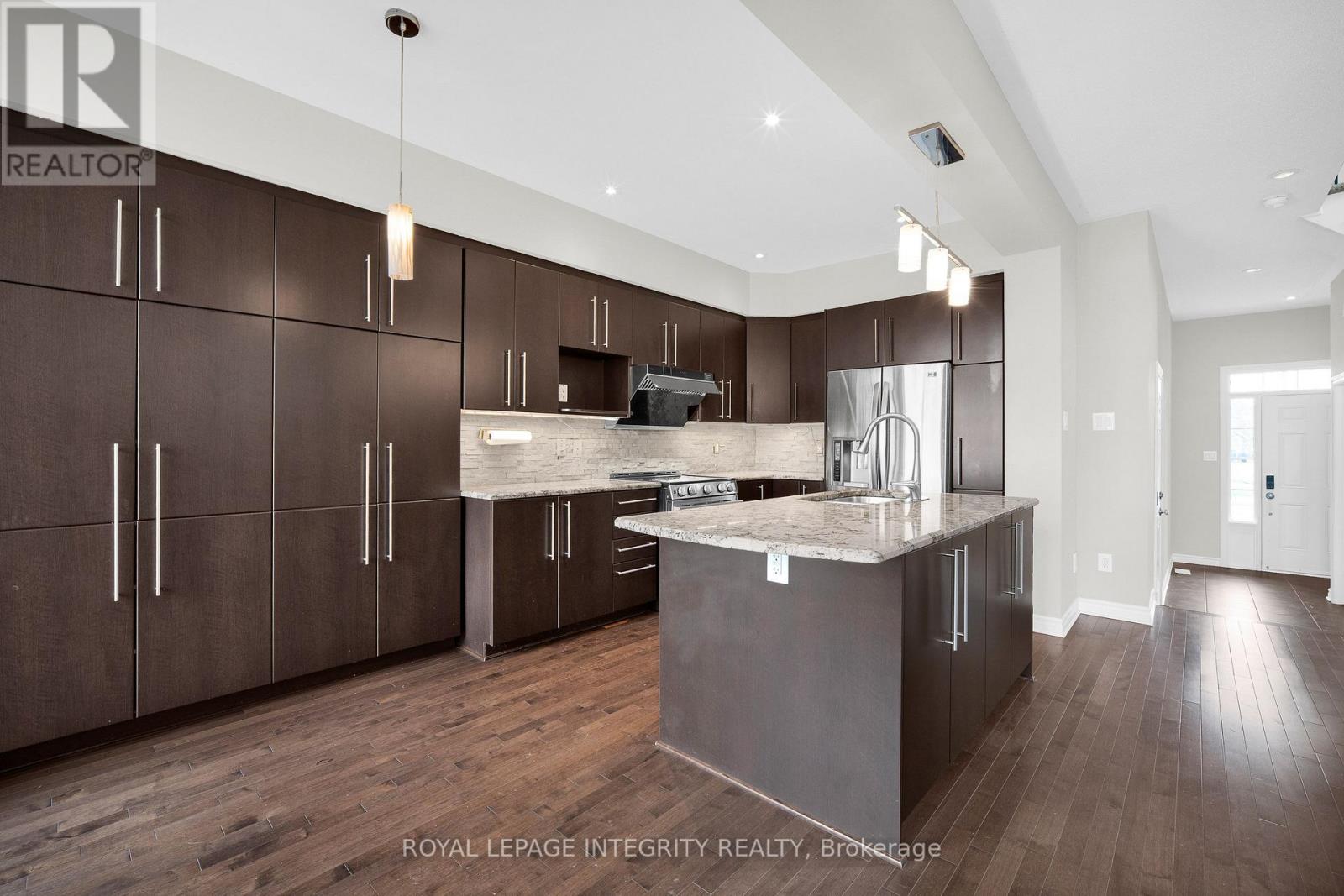6067 North Bluff Drive, Ottawa, Ontario  K1V 2L6 - Photo 8 - X13673550
