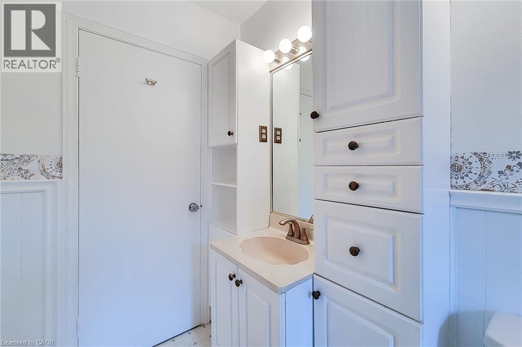 73 West 1st Street, Hamilton, Ontario  L9C 3C2 - Photo 32 - 40838906