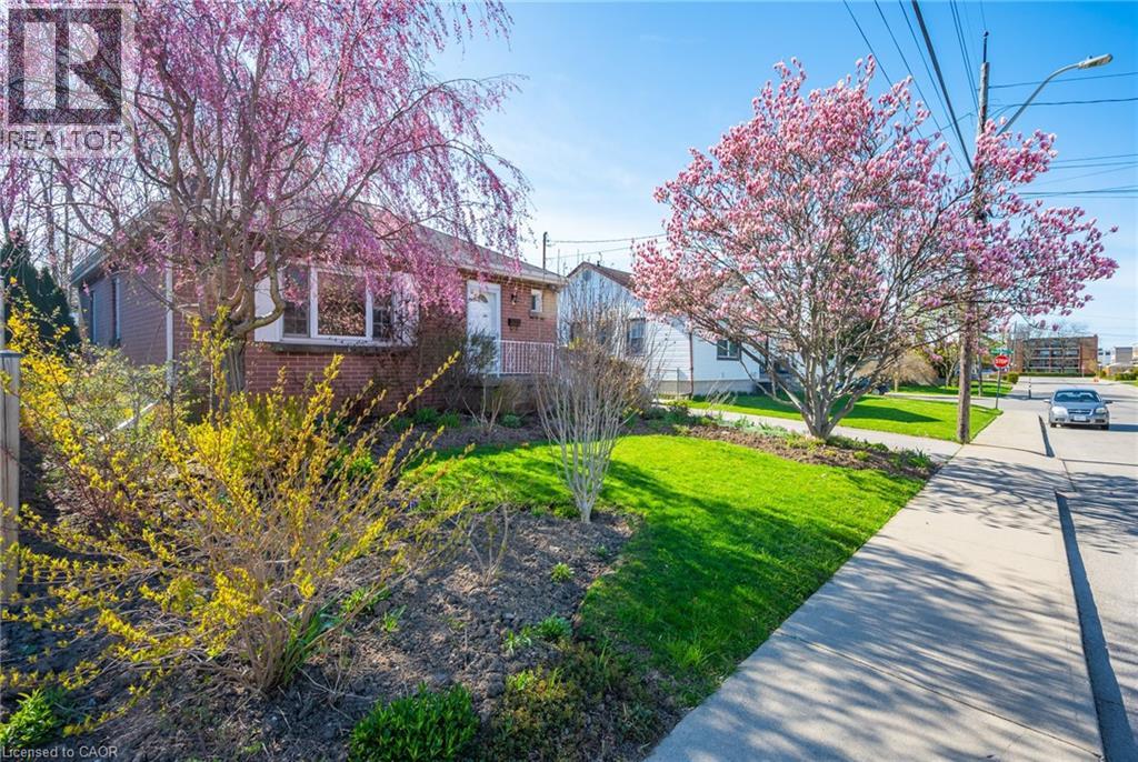 73 WEST 1ST Street, Hamilton, Ontario