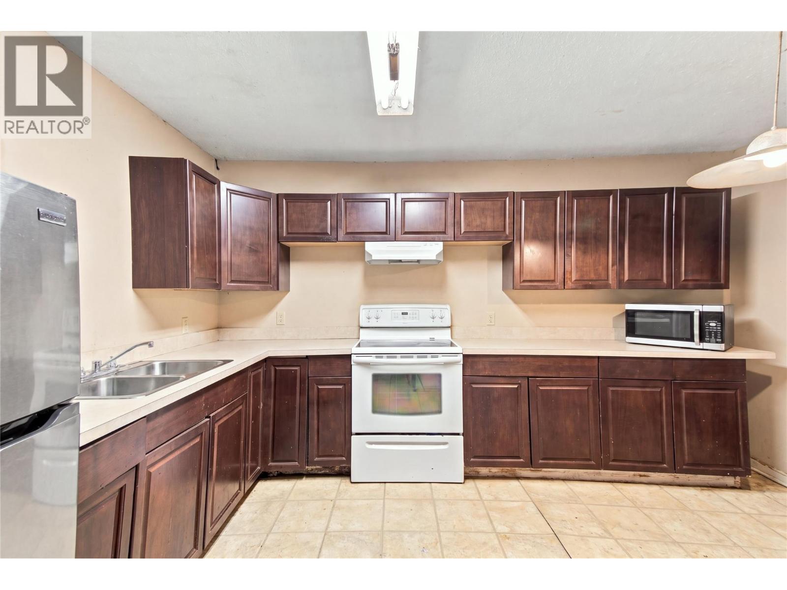 1697 Greenfield Avenue Unit# 19, Kamloops, British Columbia  V2B 4N5 - Photo 7 - 10397408