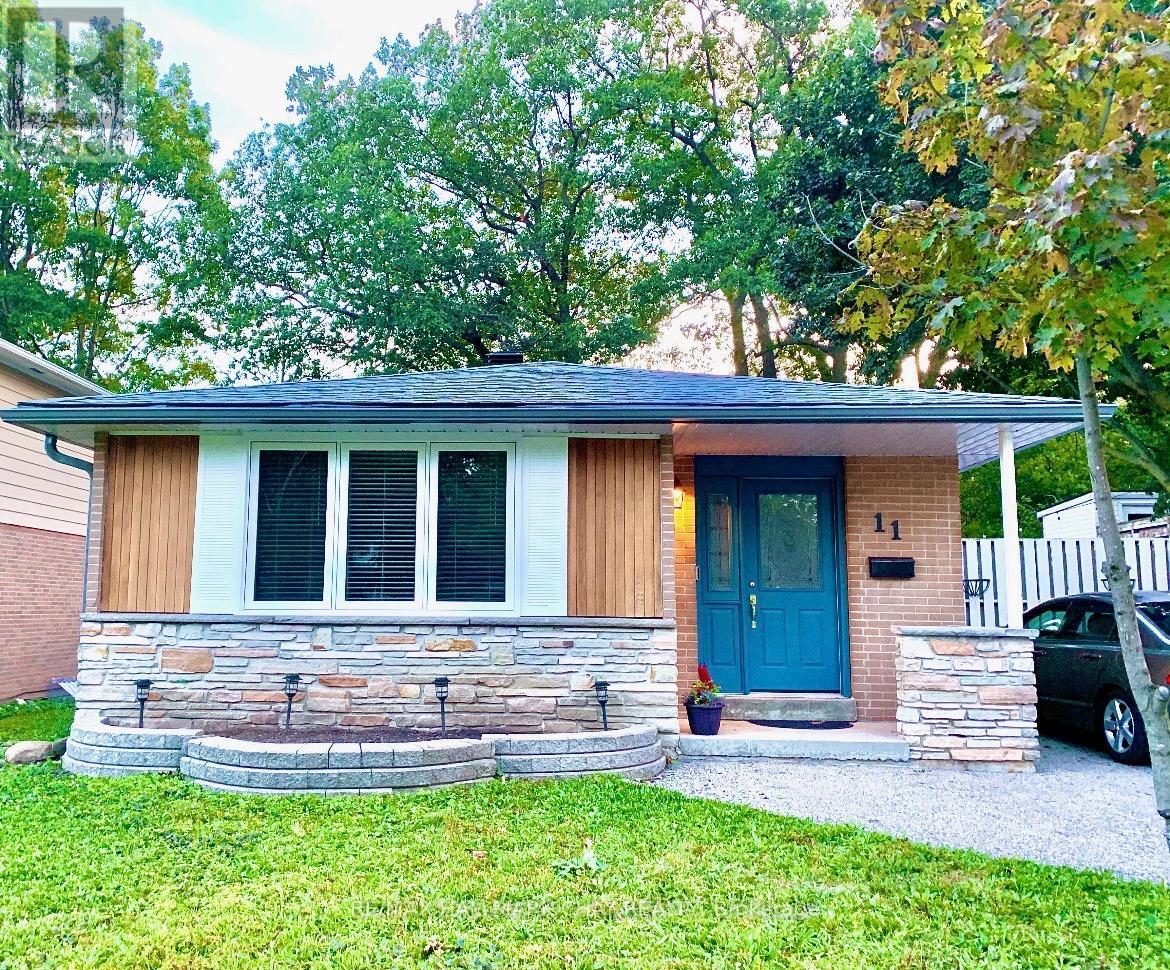 LOWER - 11 DAPHNE CRESCENT, Barrie, Ontario