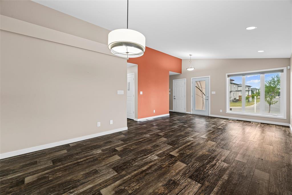 30 Liba Way, Winnipeg, Manitoba  R3W 0M7 - Photo 9 - 202615726