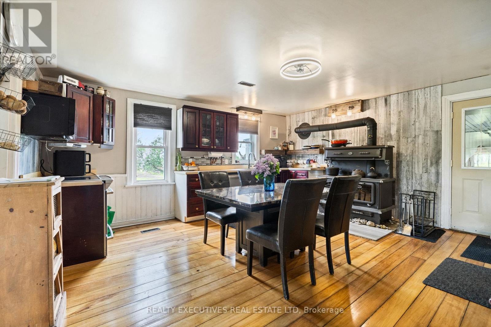 12689 River Road, North Dundas, Ontario  K0C 2K0 - Photo 18 - X13189846