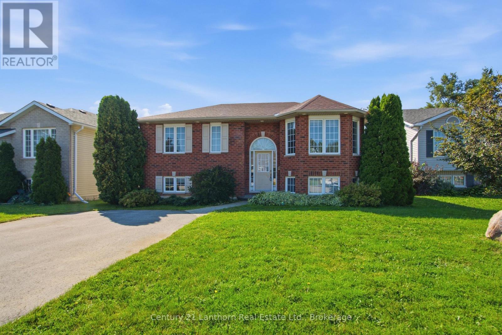 6 Chisholm Square, Belleville, Ontario  K8N 5Z4 - Photo 2 - X13414038